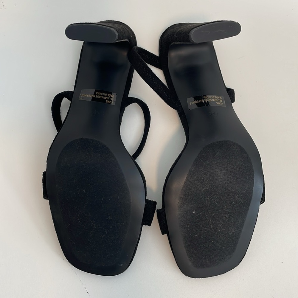 Lulus black strappy suede sandals - Picture 6 of 6
